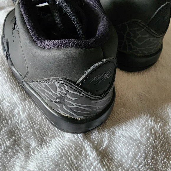 Black Baby Jordans Sneakers, Size 5 - Picture 4 of 5